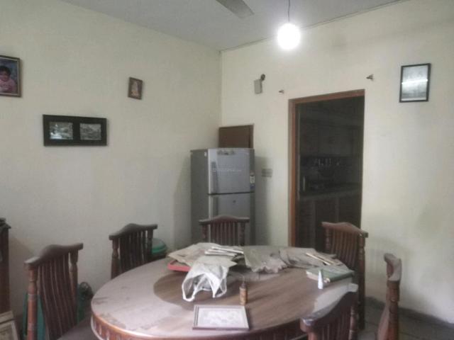 3 BHK Apartment in Sarita Vihar for rent New Delhi. The reference number is 19441220