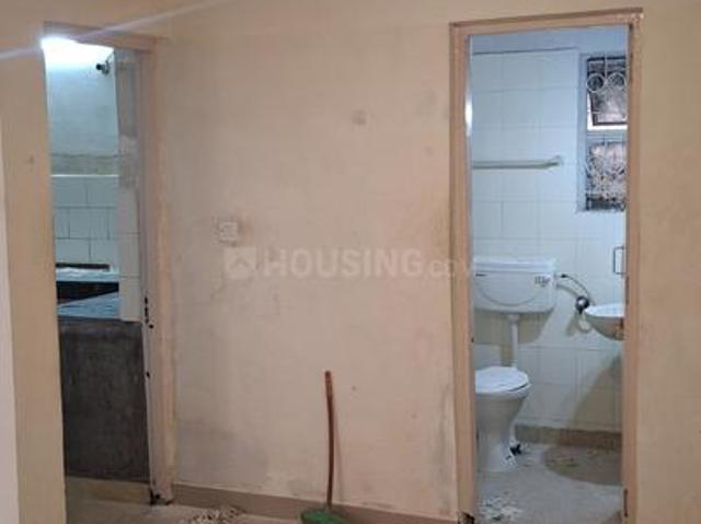 3 BHK Apartment in Sarita Vihar for rent New Delhi. The reference number is 19816609