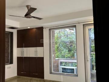 3 BHK Apartment in Sarita Vihar for rent New Delhi. The reference number is 20135603