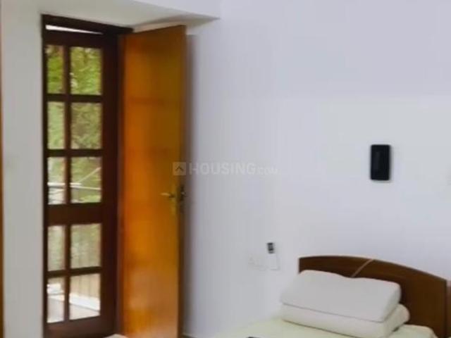 3 BHK Apartment in Sarita Vihar for rent New Delhi. The reference number is 20678175
