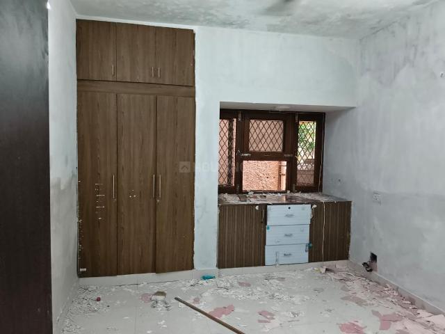 3 BHK Apartment in Sarita Vihar for rent New Delhi. The reference number is 21055545