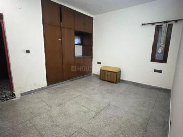 3 BHK Apartment in Sarita Vihar for resale New Delhi. The reference number is 19696794