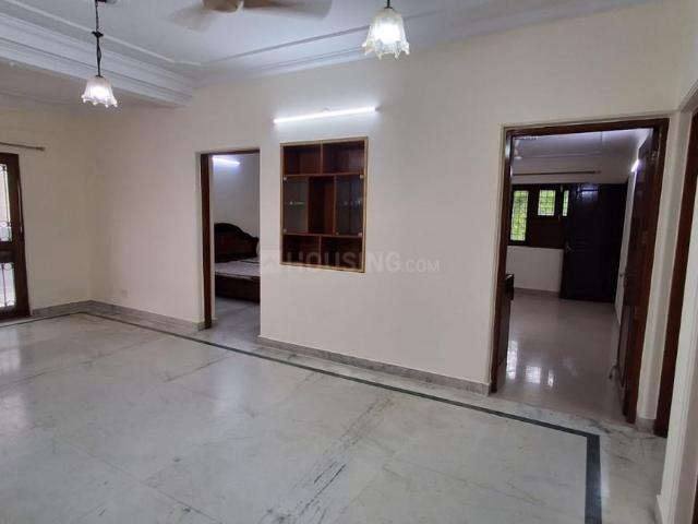 3 BHK Apartment in Sarita Vihar for resale New Delhi. The reference number is 19915606