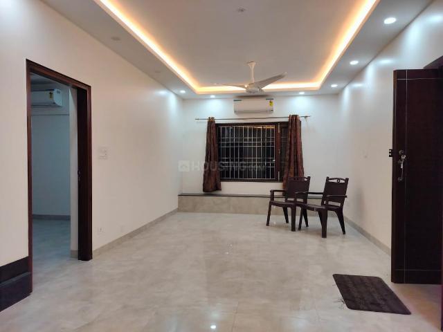 3 BHK Apartment in Sarita Vihar for resale New Delhi. The reference number is 20066453