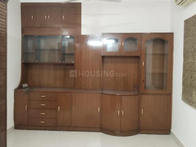 3 BHK Apartment in Sarita Vihar for resale New Delhi. The reference number is 20062022