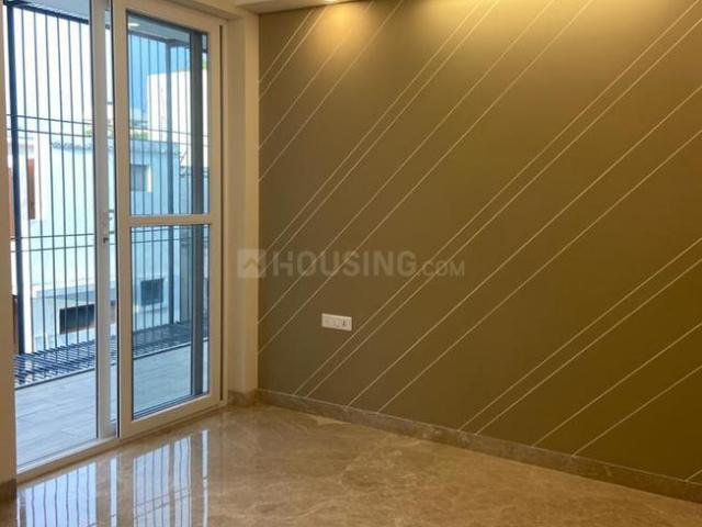 3 BHK Apartment in Sarita Vihar for resale New Delhi. The reference number is 20414810