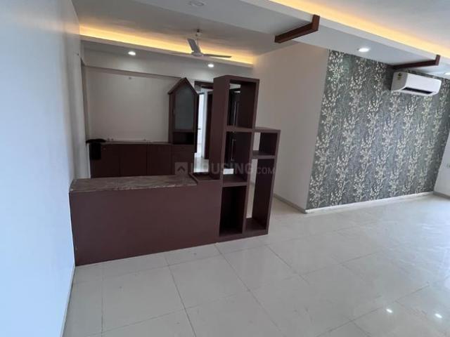 3 BHK Apartment in Scheme No 114 for rent Indore. The reference number is 21352112