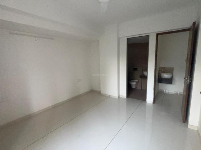 3 BHK Apartment in Science City for rent Ahmedabad. The reference number is 21143585