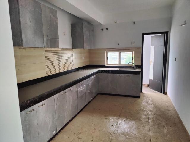 3 BHK Apartment in Sevoke Rd for rent Siliguri. The reference number is 20273151