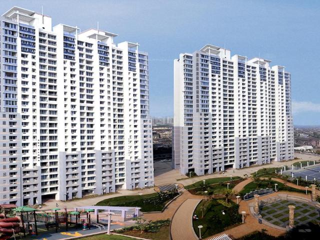 3 BHK Apartment in Sewri for resale Mumbai. The reference number is 21296265