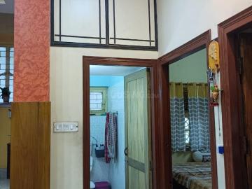 3 BHK Apartment in Sealdah for rent Kolkata. The reference number is 10774555