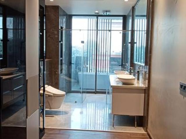 3 BHK Apartment in Sector 143 for rent Noida. The reference number is 20702339