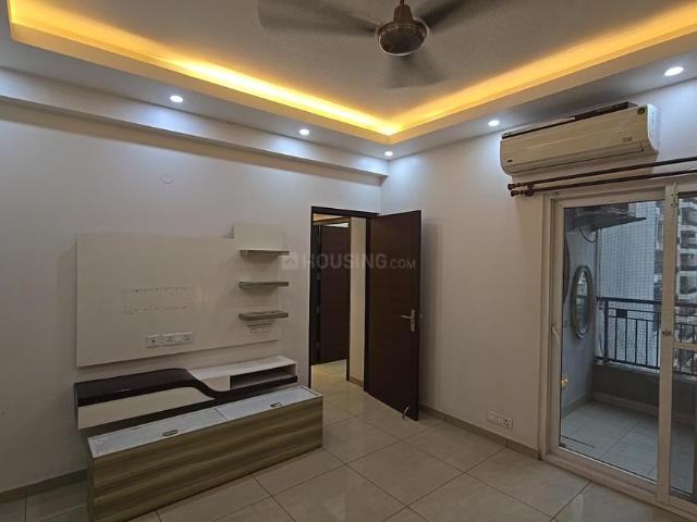 3 BHK Apartment in Sector 143 for rent Noida. The reference number is 21046353