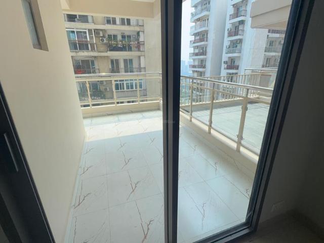 3 BHK Apartment in Sector 143 for rent Noida. The reference number is 21171579