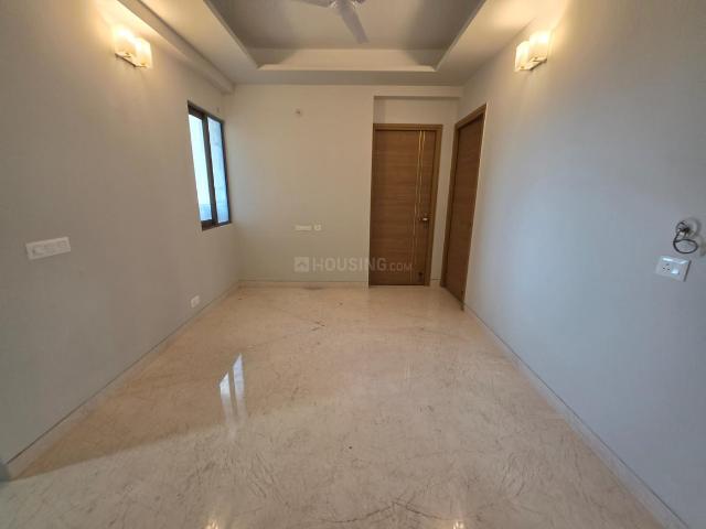 3 BHK Apartment in Sector 143 for rent Noida. The reference number is 21117698