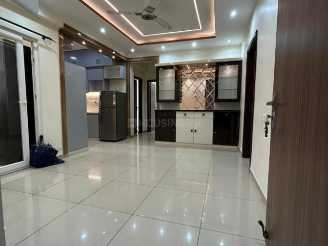 3 BHK Apartment in Sector 143 for rent Noida. The reference number is 21316092