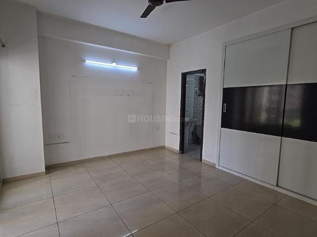 3 BHK Apartment in Sector 143 for resale Noida. The reference number is 19740673