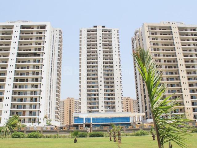 3 BHK Apartment in Sector 143B for rent Noida. The reference number is 20359101