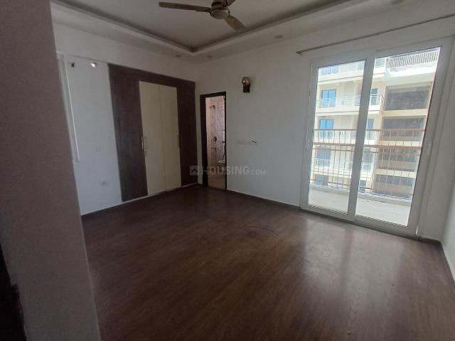 3 BHK Apartment in Sector 143B for rent Noida. The reference number is 21110843