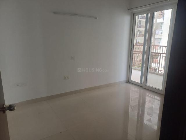 3 BHK Apartment in Sector 143B for rent Noida. The reference number is 21116219