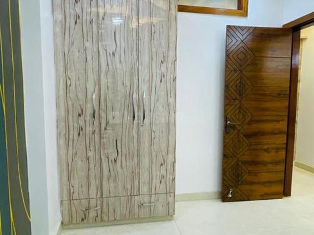 3 BHK Apartment in Sector 14 Dwarka for resale New Delhi. The reference number is 18669410