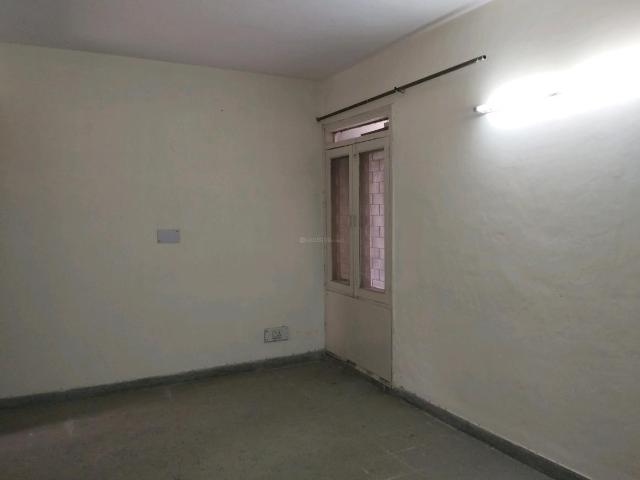 3 BHK Apartment in Sector 14 Rohini for resale New Delhi. The reference number is 19633108