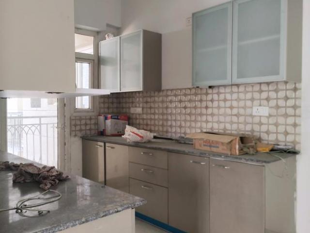 3 BHK Apartment in Sector 150 for rent Noida. The reference number is 18774864