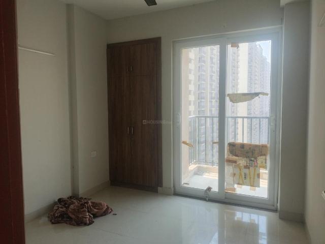 3 BHK Apartment in Sector 150 for rent Noida. The reference number is 19584495
