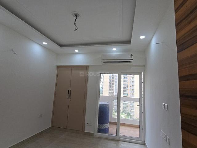 3 BHK Apartment in Sector 150 for rent Noida. The reference number is 20444206