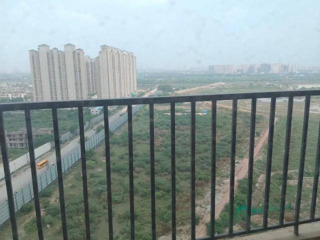 3 BHK Apartment in Sector 150 for rent Noida. The reference number is 20447488