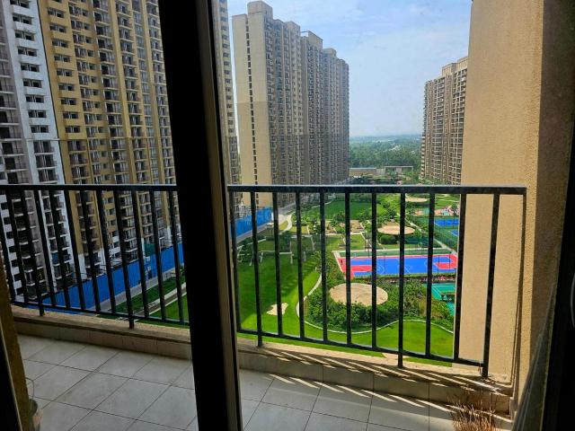 3 BHK Apartment in Sector 150 for rent Noida. The reference number is 21133206