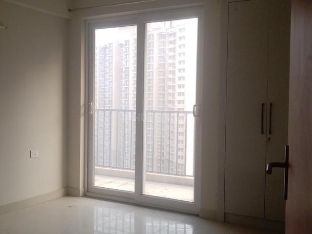 3 BHK Apartment in Sector 150 for rent Noida. The reference number is 21135099