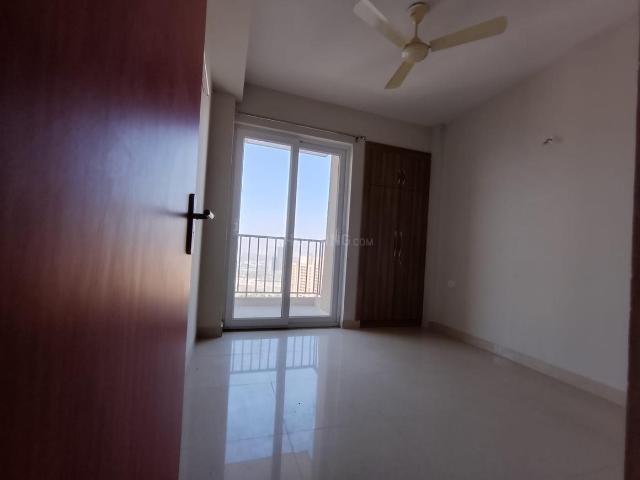 3 BHK Apartment in Sector 150 for rent Noida. The reference number is 21269140