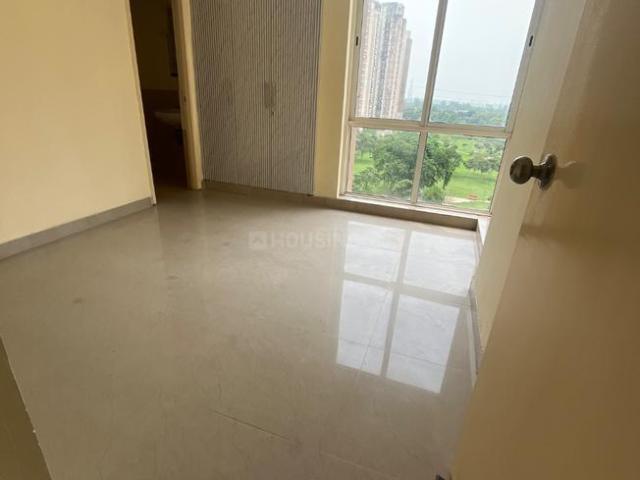 3 BHK Apartment in Sector 151 for rent Noida. The reference number is 21043602