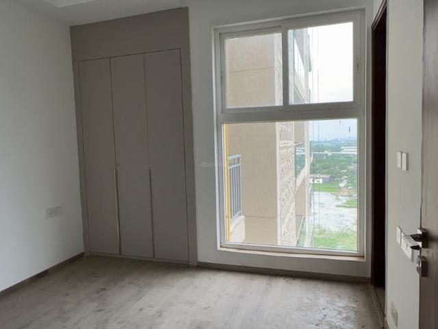 3 BHK Apartment in Sector 152 for rent Noida. The reference number is 20660719