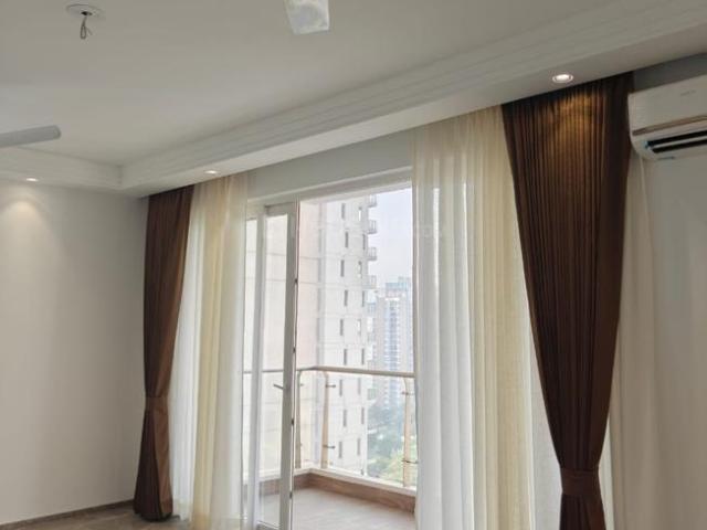 3 BHK Apartment in Sector 152 for resale Noida. The reference number is 19845643