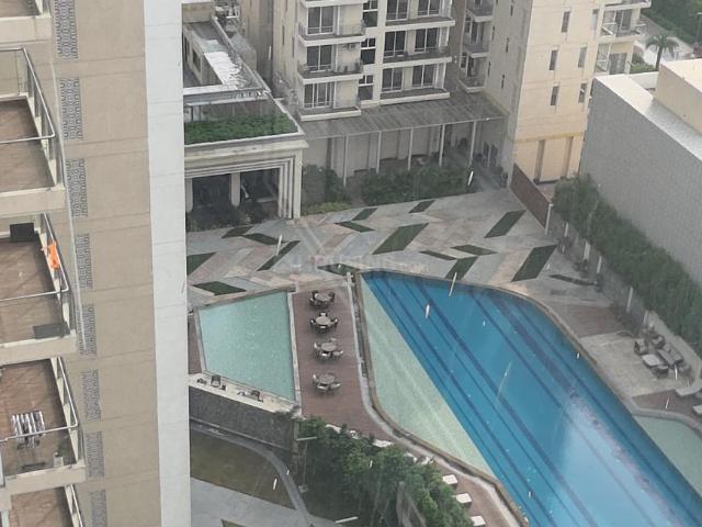 3 BHK Apartment in Sector 152 for resale Noida. The reference number is 21035995