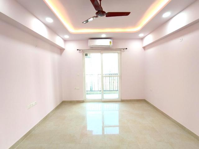 3 BHK Apartment in Sector 152 for resale Noida. The reference number is 21306005