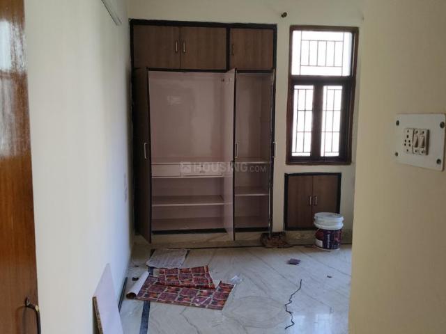 3 BHK Apartment in Sector 18 Dwarka for rent New Delhi. The reference number is 19987521