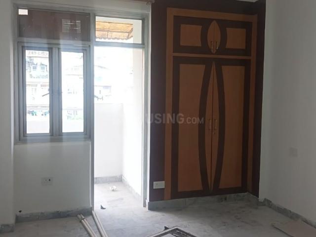 3 BHK Apartment in Sector 18 Dwarka for rent New Delhi. The reference number is 20575442