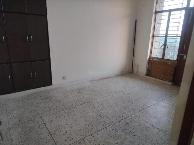 3 BHK Apartment in Sector 18 Dwarka for rent New Delhi. The reference number is 21129031