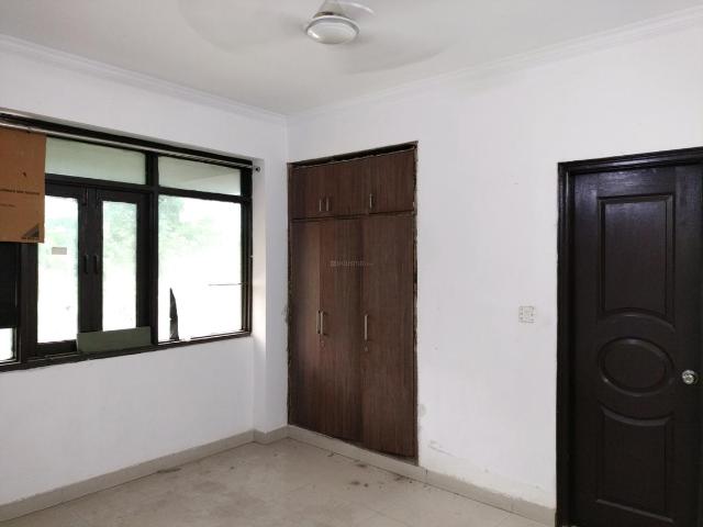 3 BHK Apartment in Sector 18 Dwarka for resale New Delhi. The reference number is 20412561
