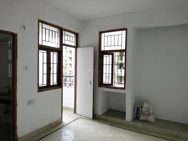 3 BHK Apartment in Sector 18 Dwarka for resale New Delhi. The reference number is 20413504