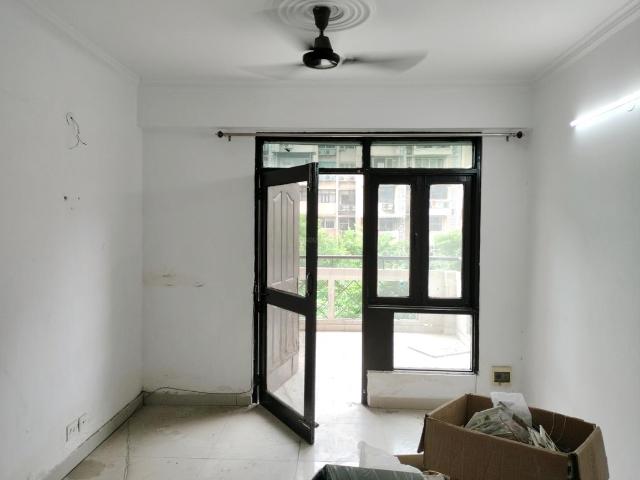 3 BHK Apartment in Sector 18 Dwarka for resale New Delhi. The reference number is 20623957