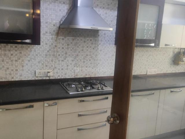 3 BHK Apartment in Sector 19 Dwarka for rent New Delhi. The reference number is 19106701