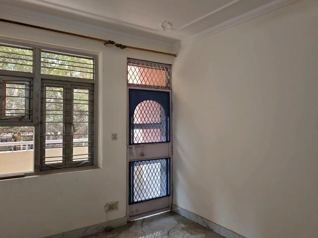 3 BHK Apartment in Sector 19 Dwarka for rent New Delhi. The reference number is 19340282