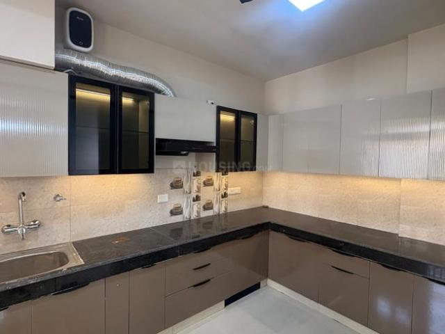 3 BHK Apartment in Sector 19 Dwarka for rent New Delhi. The reference number is 20048430