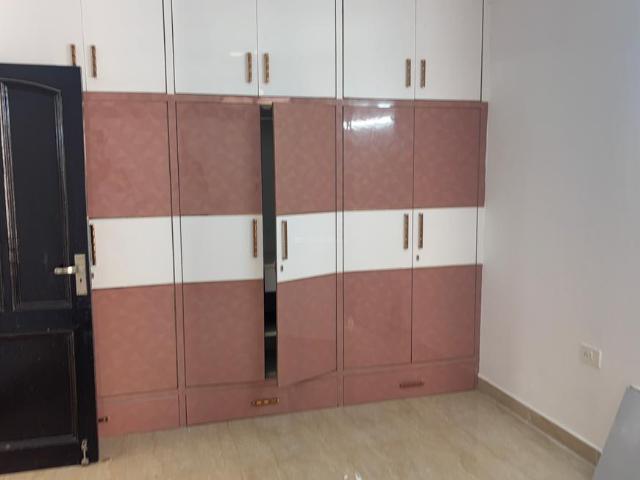 3 BHK Apartment in Sector 19 Dwarka for rent New Delhi. The reference number is 21192708