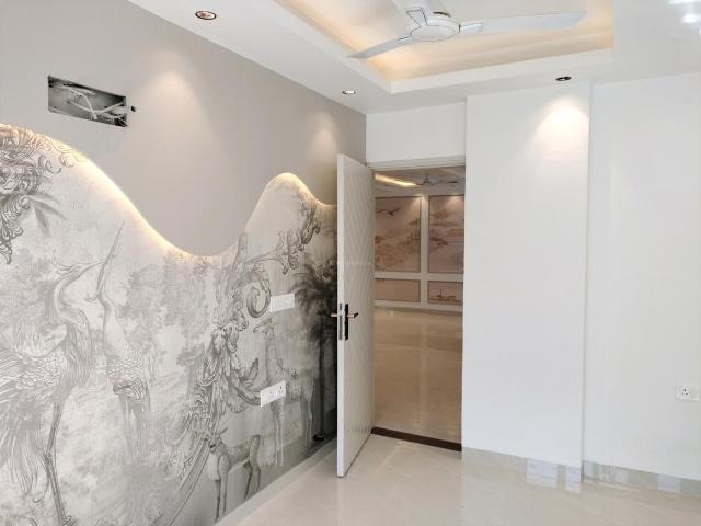 3 BHK Apartment in Sector 19 Dwarka for resale New Delhi. The reference number is 19170613