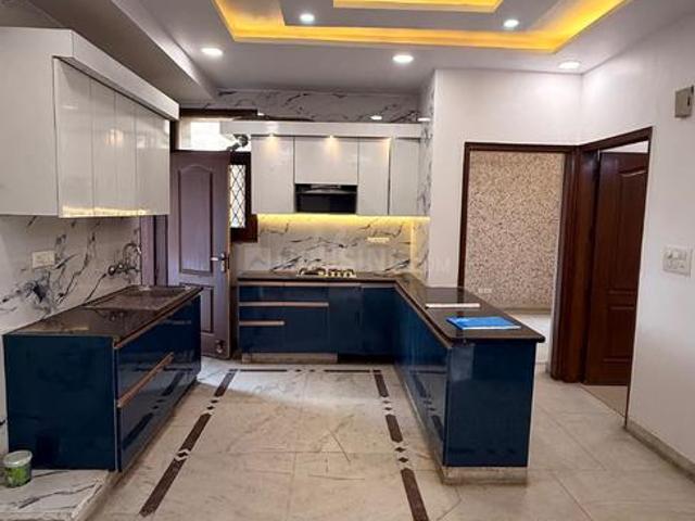 3 BHK Apartment in Sector 19 Dwarka for resale New Delhi. The reference number is 20930125